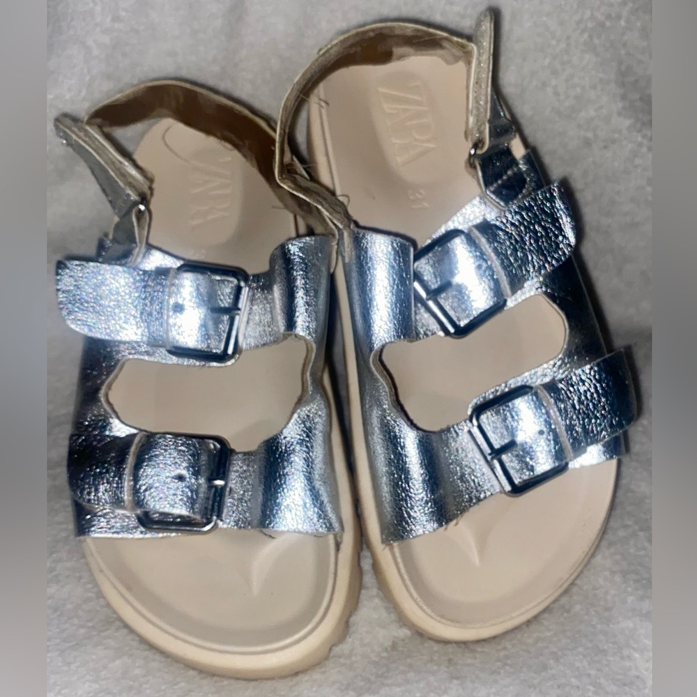 Zara, silver buckle sandals size 4.5Y girls